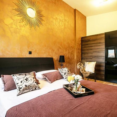 Sea Sparkle Luxury Apartment สปลิท ภายนอก รูปภาพ