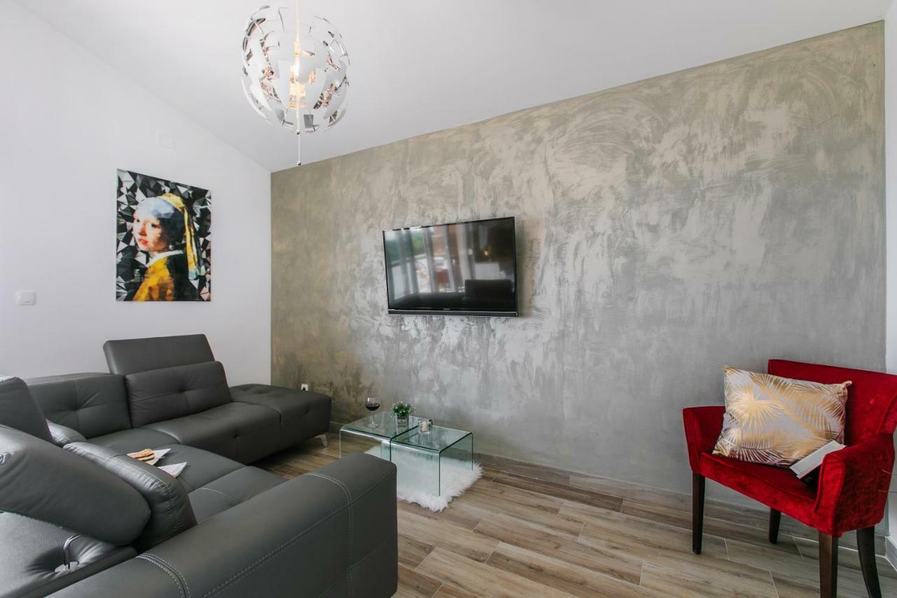 Sea Sparkle Luxury Apartment สปลิท ภายนอก รูปภาพ