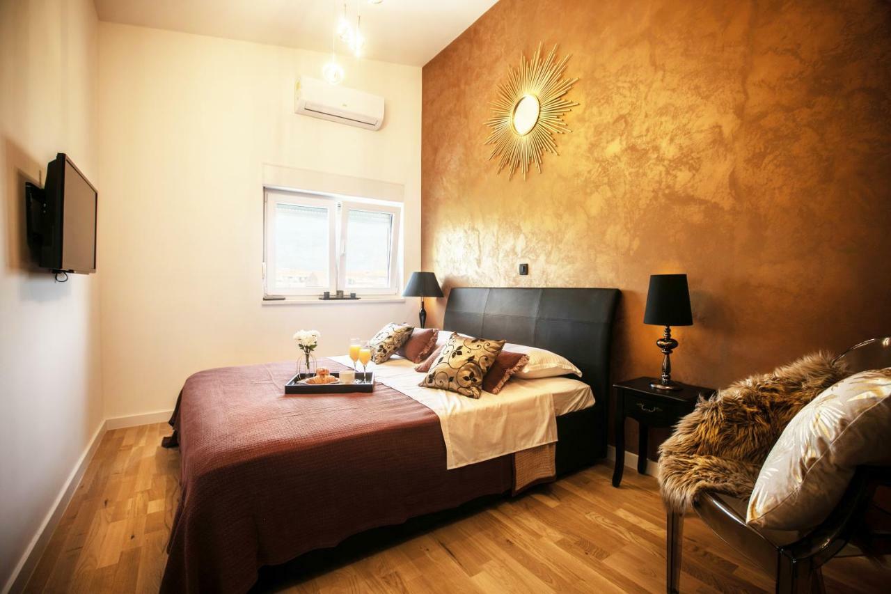 Sea Sparkle Luxury Apartment สปลิท ภายนอก รูปภาพ